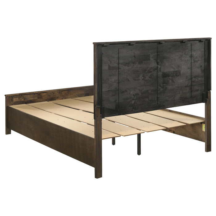 Woodmont 4 & 5 Piece E.King, Queen, & Cal;.King Bedroom Sets - California Furniture (Coachella, CA)