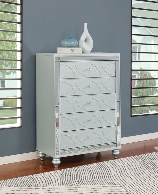 Gunnison Chest of Drawers - California Furniture (Coachella, CA)
