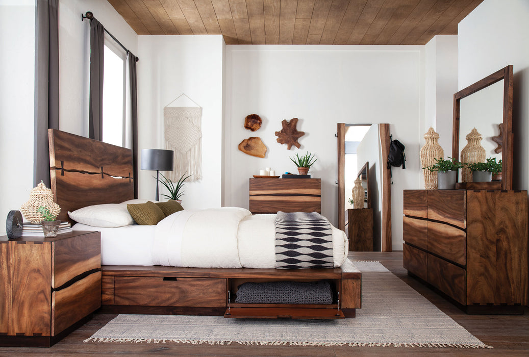 Winslow Queen & E.King Bed - California Furniture (Coachella, CA)