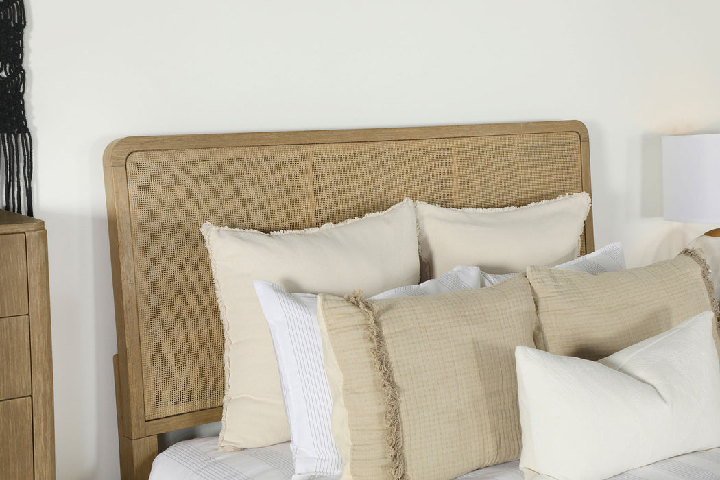Arini Upholstered Panel Bed - California Furniture (Coachella, CA)