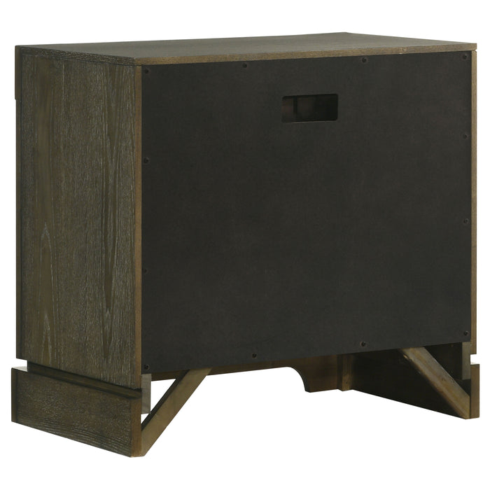 Gran Park 4 & 5 Piece Bedroom Set E.King, Queen, & Cal.King - California Furniture (Coachella, CA)
