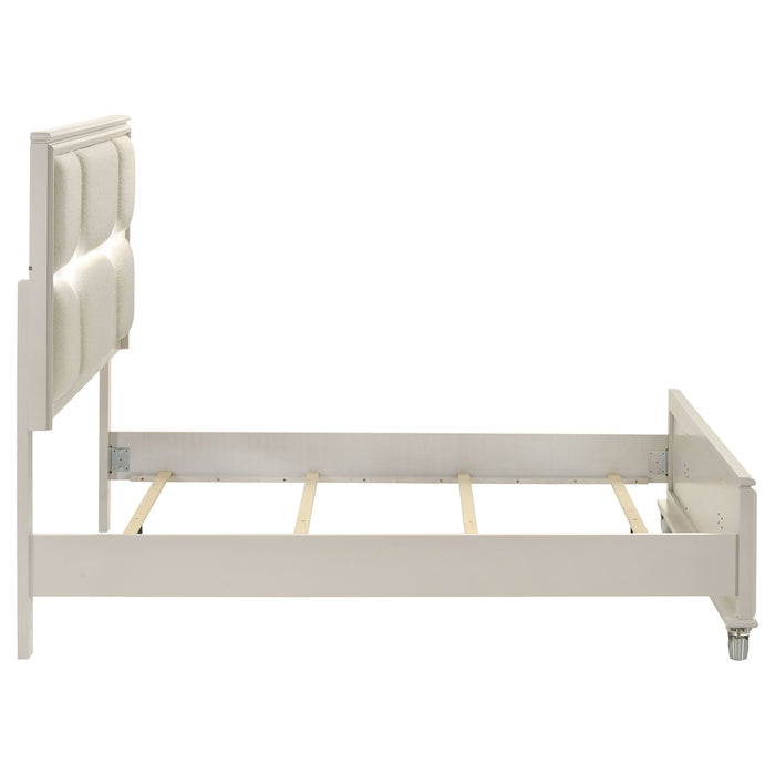 Olivia California King, E.King, & Queen Bed - California Furniture (Coachella, CA)