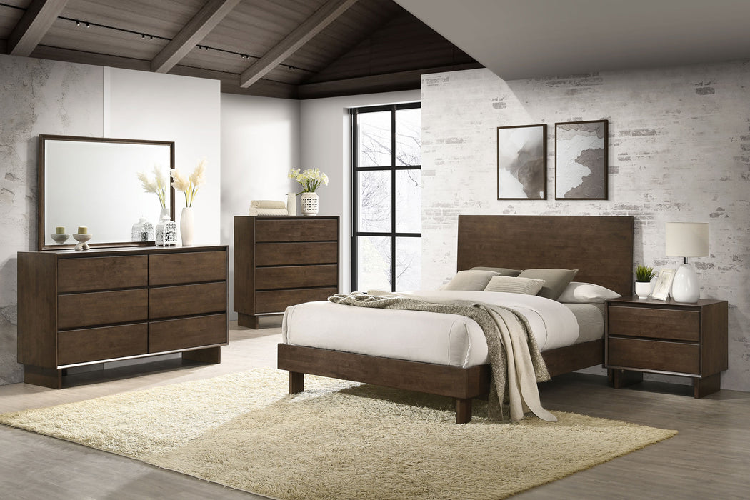 Glenwood 4 & 5 Piece Bedroom Set Eastren king & Queen - California Furniture (Coachella, CA)