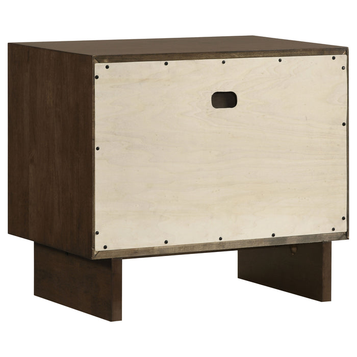 Glenwood 4 & 5 Piece Bedroom Set Eastren king & Queen - California Furniture (Coachella, CA)