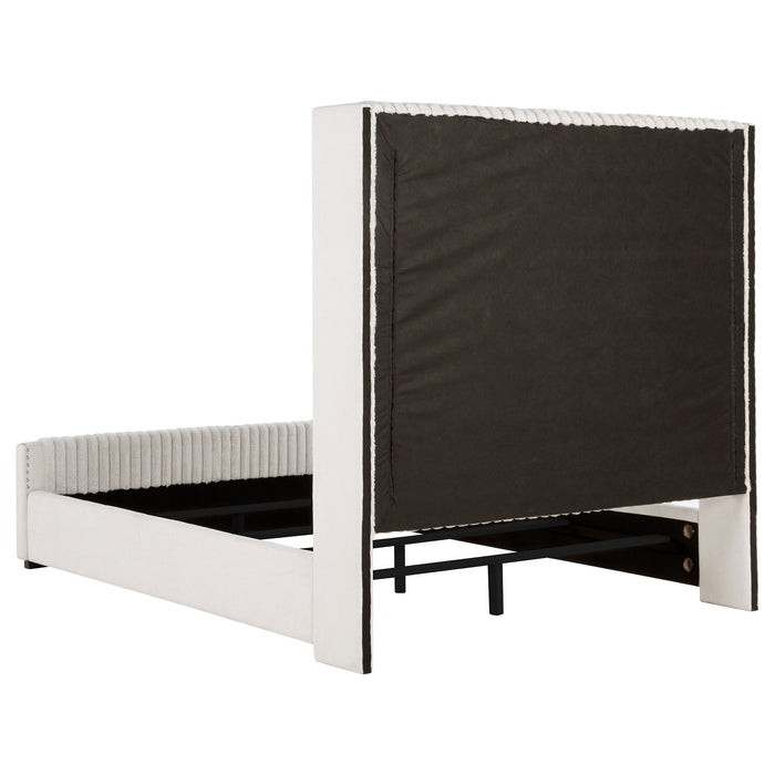 Natasha California King, E.King & Queen Bed - California Furniture (Coachella, CA)