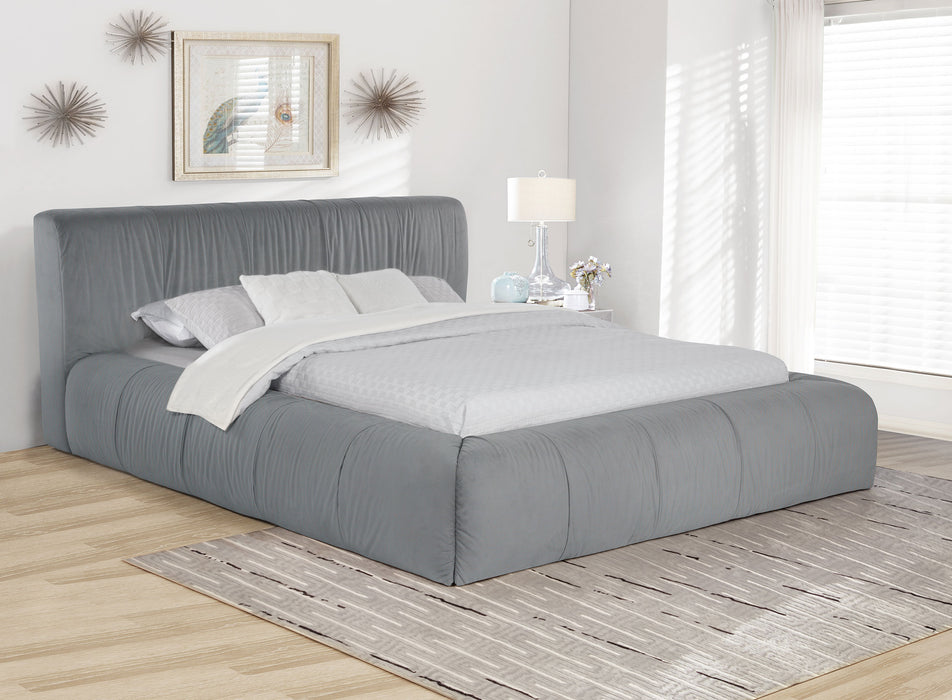 Wilshire California King, E.king, & Queen Bed - California Furniture (Coachella, CA)