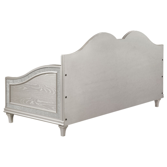 Evangeline Daybed - California Furniture (Coachella, CA)