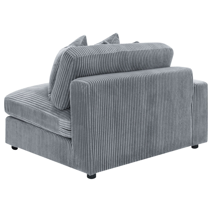 Blaine Sectional Sofa - California Furniture (Coachella, CA)