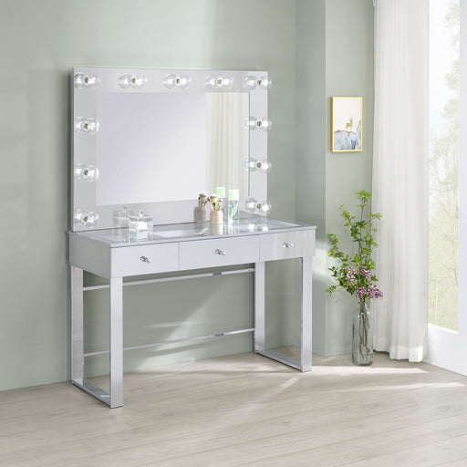 Umbridge Makeup Vanity Table with LED Mirror - California Furniture (Coachella, CA)