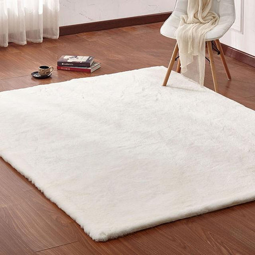 Caparica Off White 5' X 7' Area Rug - California Furniture (Coachella, CA)