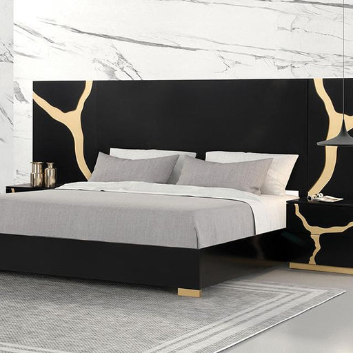 Goldsberg Queen Bed w/ Wall Panels - California Furniture (Coachella, CA)