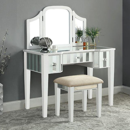 Cyndi White Vanity w/ Stool - California Furniture (Coachella, CA)