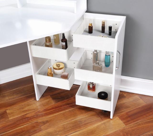 Lorybelle Vanity - California Furniture (Coachella, CA)