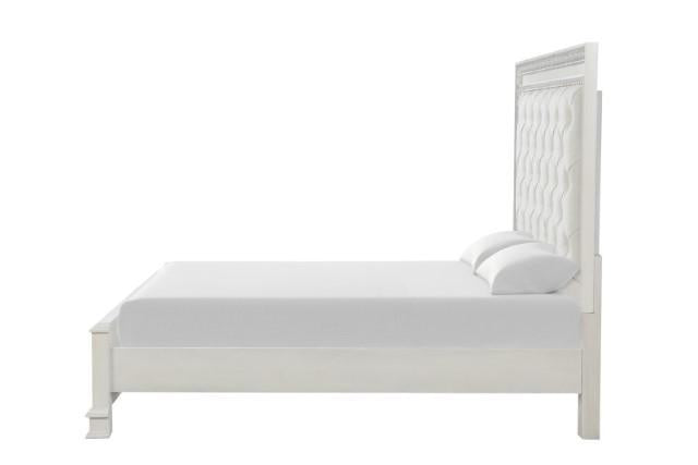 Stella Mia 4 Pc 5 Pc Queen Bedroom Set White - California Furniture (Coachella, CA)
