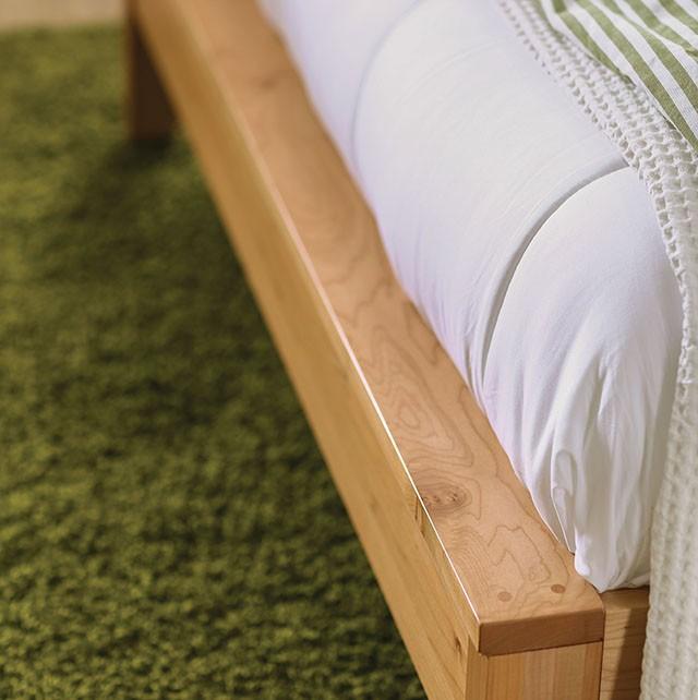Willamette Cal.King Bed - California Furniture (Coachella, CA)