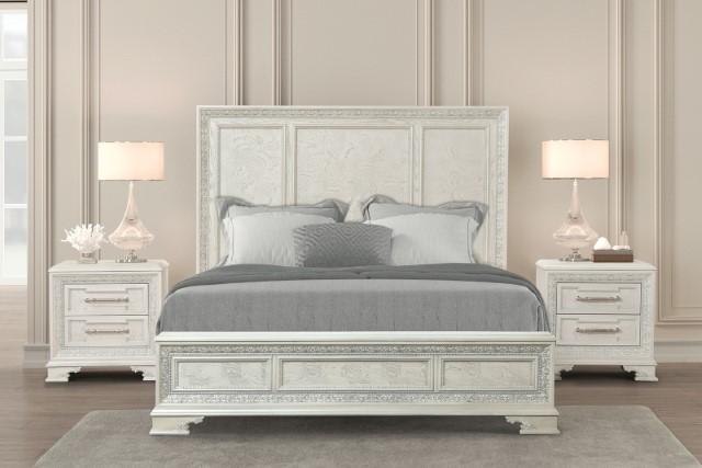 Stella Mia E.King & Queen Bed White & White - California Furniture (Coachella, CA)