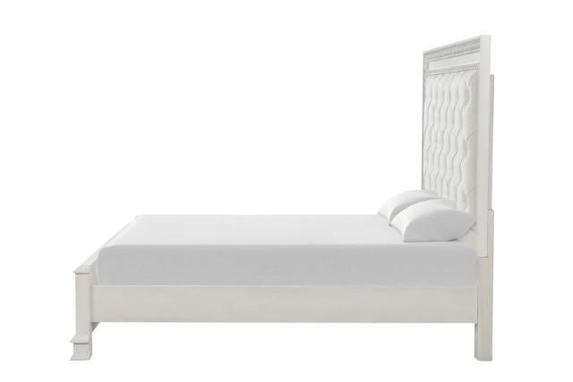 Stella Mia E.King & Queen Bed White & White - California Furniture (Coachella, CA)