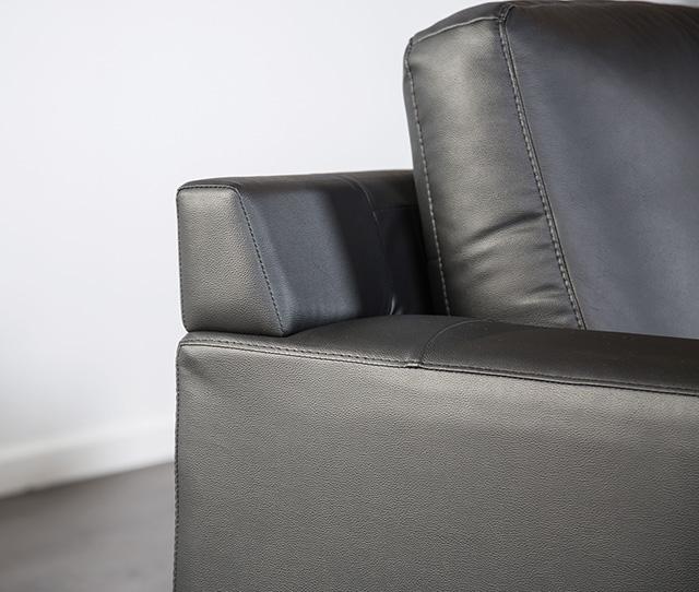 Stordal Sectional, Right Chaise - California Furniture (Coachella, CA)