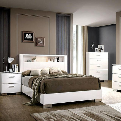 Carlie 4 & 5 Piece Queen Bedroom Set - California Furniture (Coachella, CA)