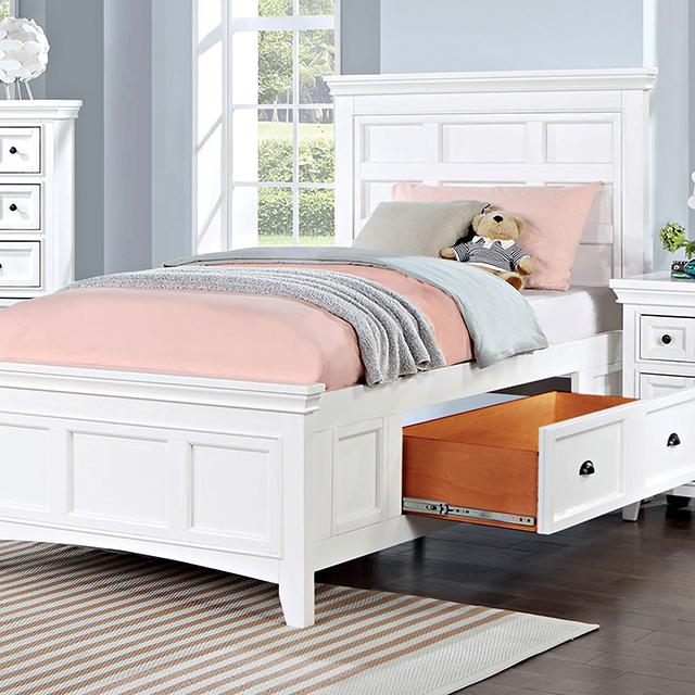 Castlile Bedroom Set - California Furniture (Coachella, CA)