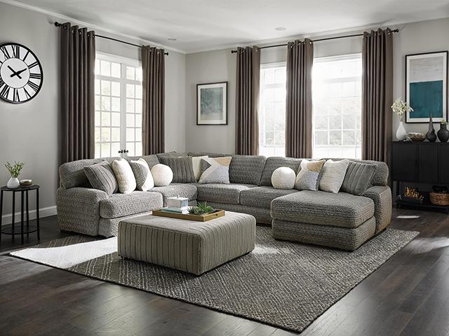 Elmhurst U-shaped Sectional - California Furniture (Coachella, CA)