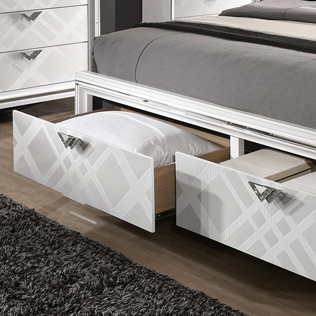 Emmeline Bed Silver & White - California Furniture (Coachella, CA)