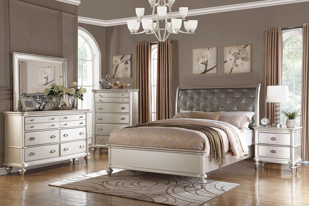 Mcraft Queen Bed/Silver Finish in Silver - California Furniture (Coachella, CA)