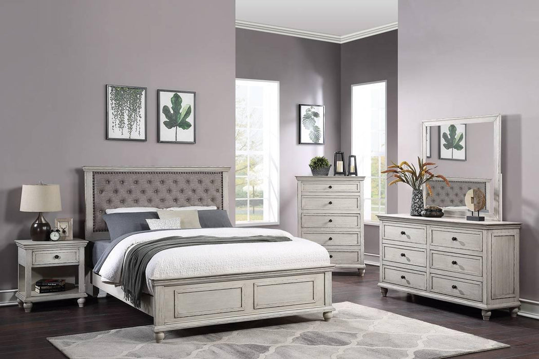 Vfvnco Queen Bed in Antique White - California Furniture (Coachella, CA)