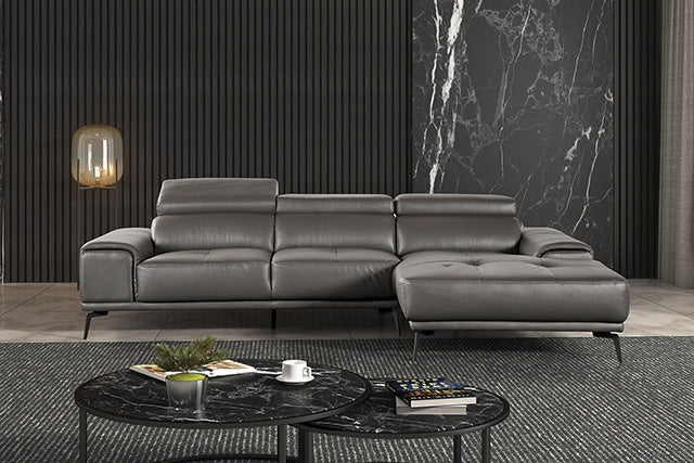 Vadso Sectional, Right Chaise - California Furniture (Coachella, CA)