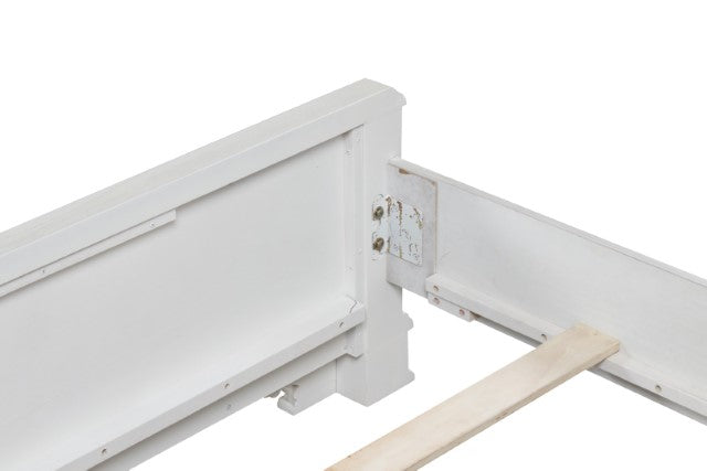 Stella Mia E.King & Queen Bed White & White - California Furniture (Coachella, CA)