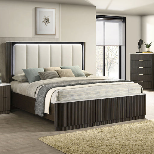 Lantrisant 5 Pc Queen Bedroom Set w/ Chest - California Furniture (Coachella, CA)