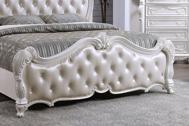 Ventresca Bed White & Chrome - California Furniture (Coachella, CA)
